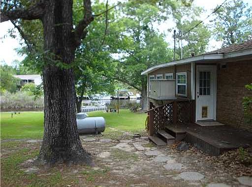 3rd image of 9300 Coconut Dr