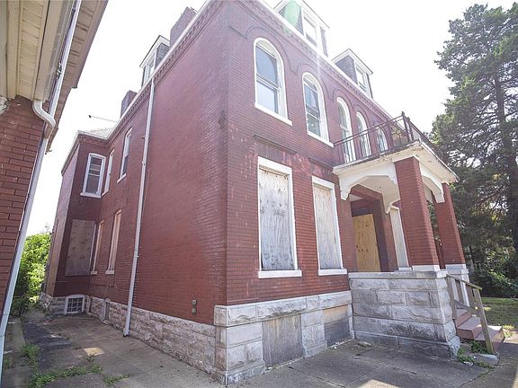 2nd image of 2110 E Harris Ave