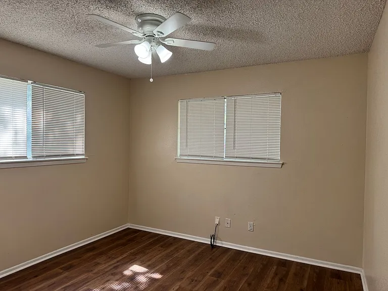 6919 Moon Lake Dr — Photo 16