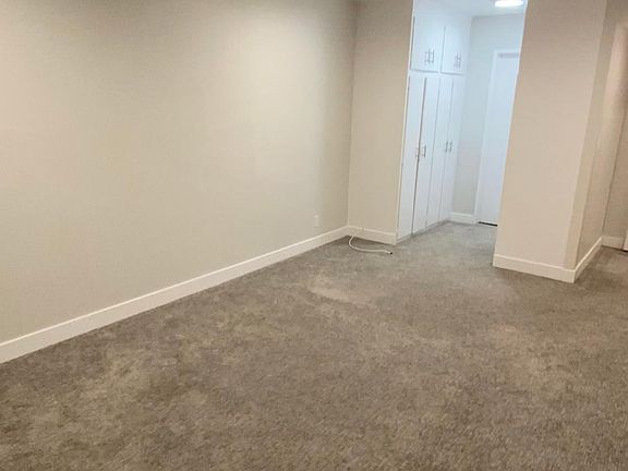 4th image of 330 N Crescent Dr APT 209