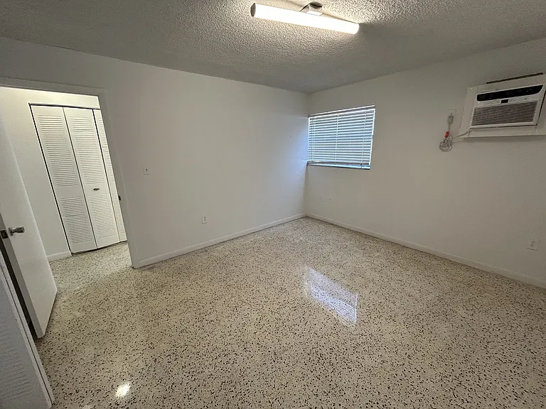 142 SW 18th Ave #20-378 — Photo 5