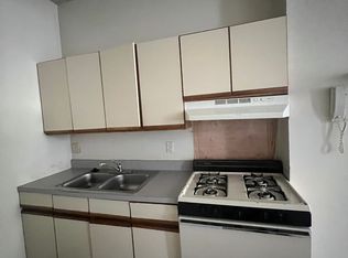 512 Christian St APT 1, Philadelphia, PA 19147