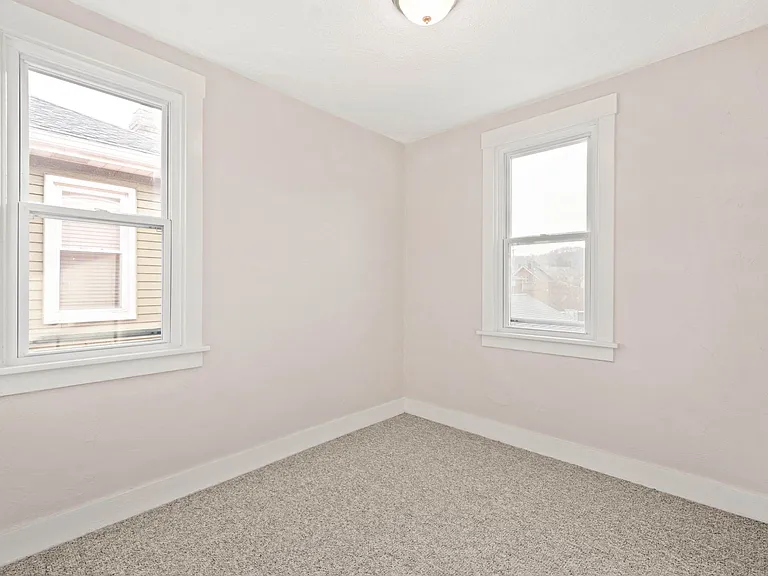 1627 Merchant St — Photo 14