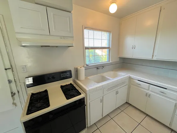 7228 1/2 Lemp Ave, North Hollywood, CA 91605
