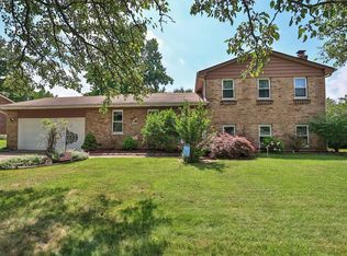 825 Eastland Dr, Villa Hills, KY 41017