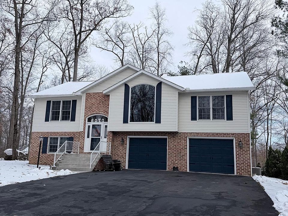 1st image of 6071 Greenbriar Ct