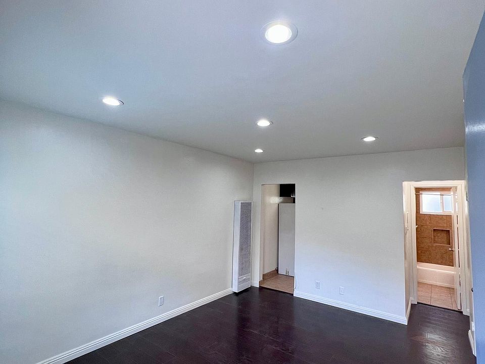 1st image of 11521 Cumpston St APT 2