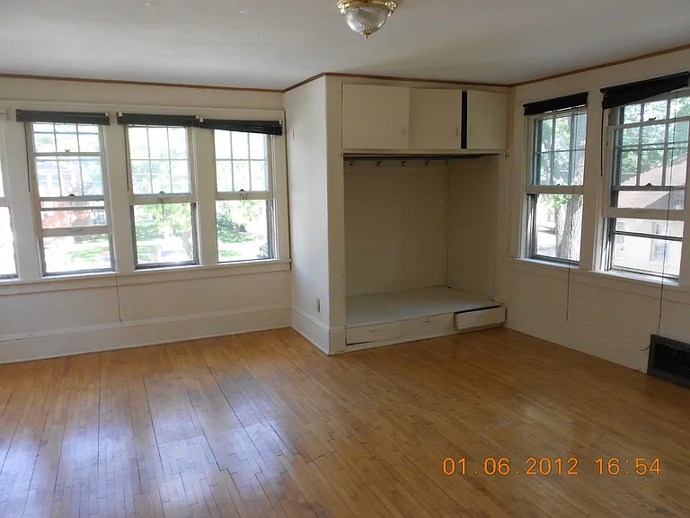 506 7th Ave S — Photo 3