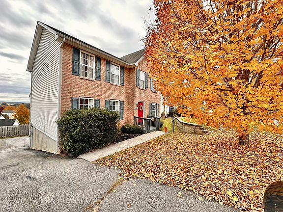 2nd image of 185 Wistaria Dr
