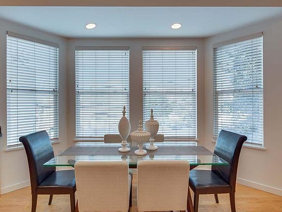 3rd image of 174 Connecticut St #1