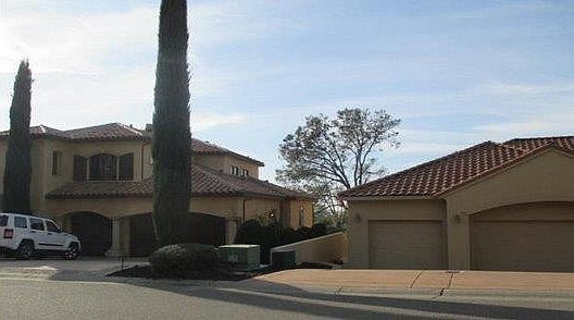 4th image of 2162 Outrigger Dr
