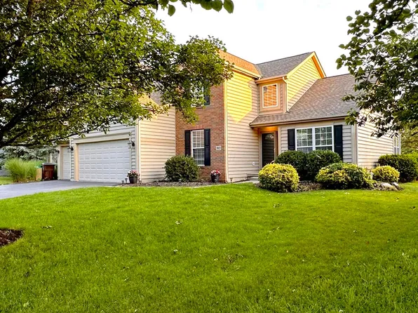 2025 Alum Village Dr, Lewis Center, OH 43035
