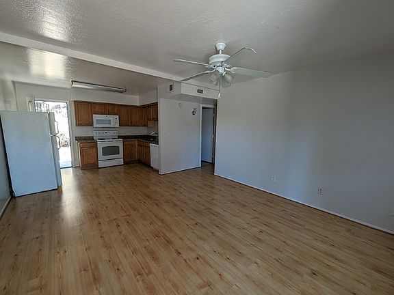 3rd image of 1043 E Butler Dr #B