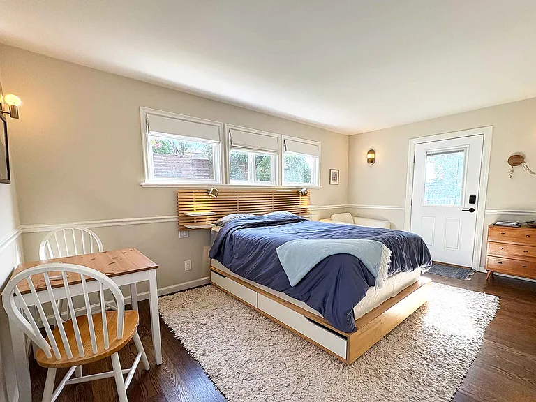 1480 East Ave — Photo 23