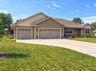 2791 Fenmore Ln, Green Bay, WI 54313