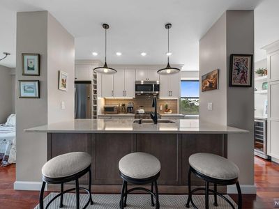 2077 Center Ave #5A, Fort Lee, NJ, 07024