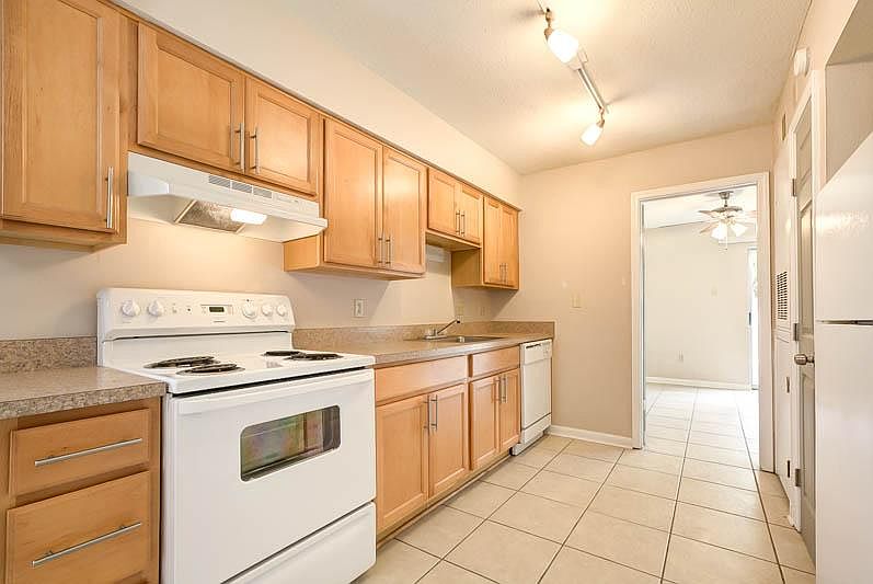 1st image of 4201 Belvedere St APT 103