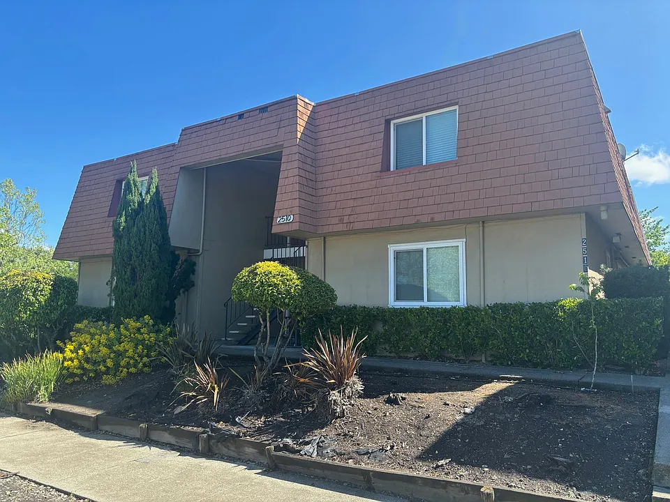 2510 Yulupa Ave