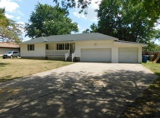 1404 W Carmen St, Ozark, MO 65721