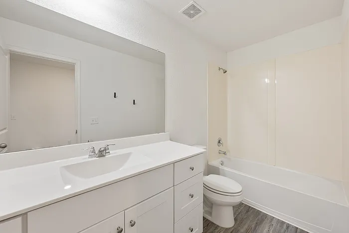 19507 Cloudy Bay Dr — Photo 17