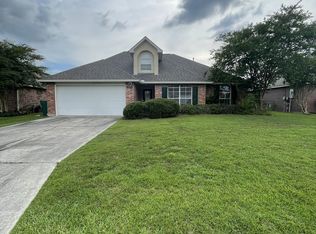 26185 Bellwoode Dr, Denham Springs, LA 70726