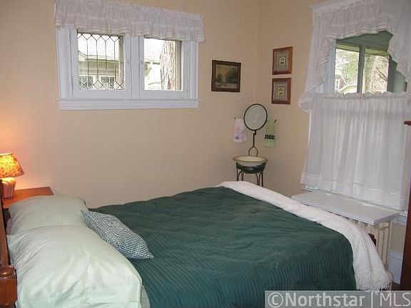 3rd image of 2546 38th Ave S