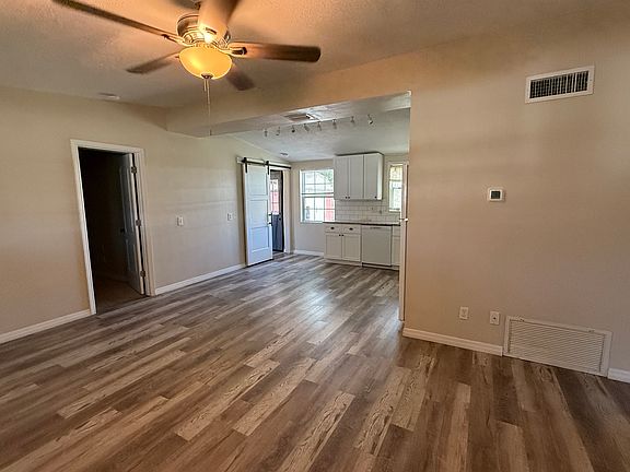 3rd image of 5735 24th St W