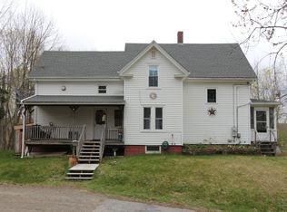 21 Northern Ave, Farmingdale, ME 04344