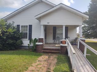 821 W Oak St N, Collinsville, OK 74021