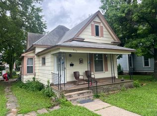 615 East St, Iola, KS 66749