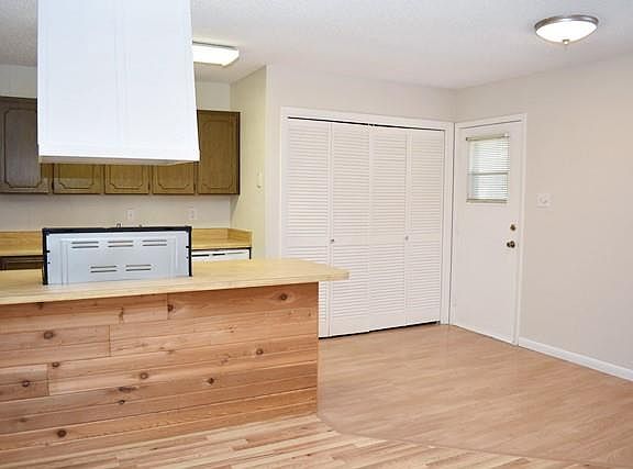 4th image of 444 Park Center Blvd