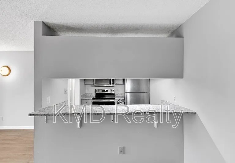 9531 University Terrace Dr #E — Photo 2
