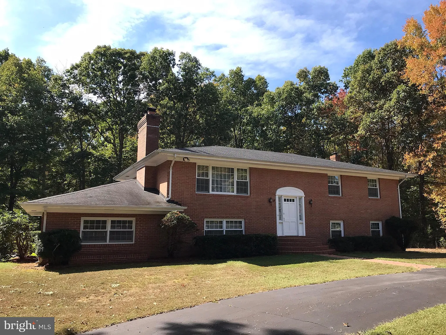 3878 Stoneybrook Rd photo 1