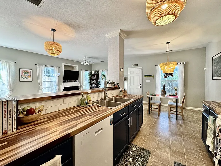 1502 Old Virginia Beach Rd — Photo 11