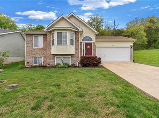 1639 Twelve Oaks Pl, Pevely, MO 63070
