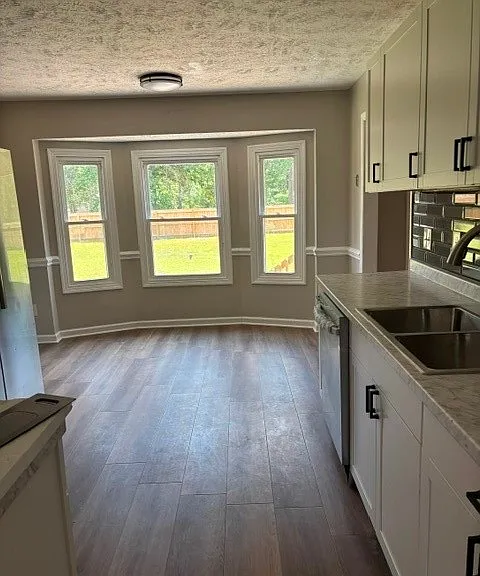Wilderness Dr — Photo 11
