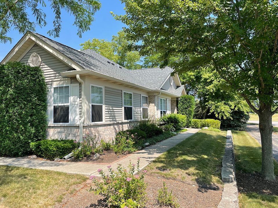 2nd image of 2180 Carillon Dr