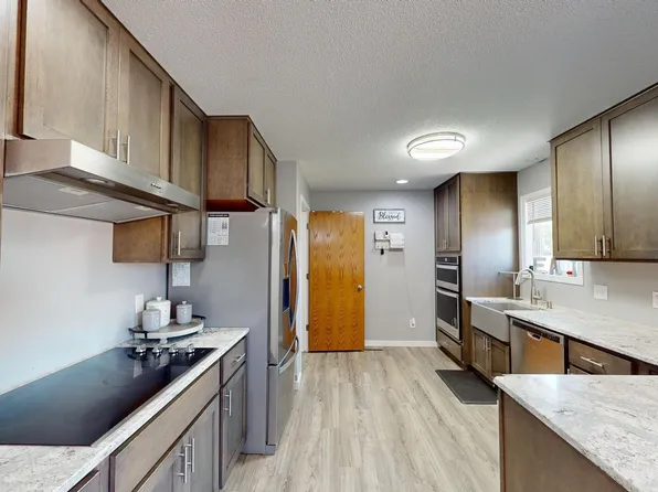 561 5th Ave, Columbus, NE 68601