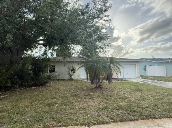 7 Golfview Ter, Rotonda West, FL 33947