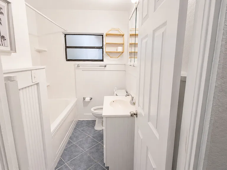 1408 E Muriel St — Photo 5