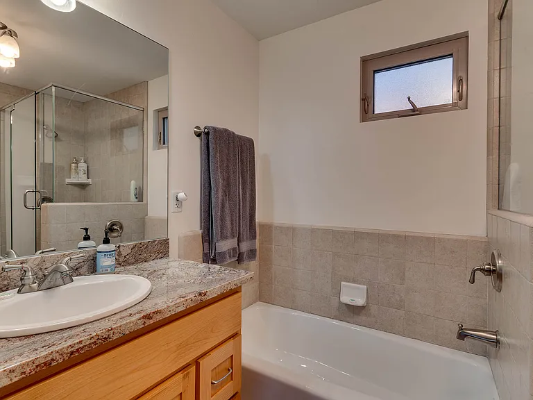 409 Lakeview Dr #409 — Photo 30