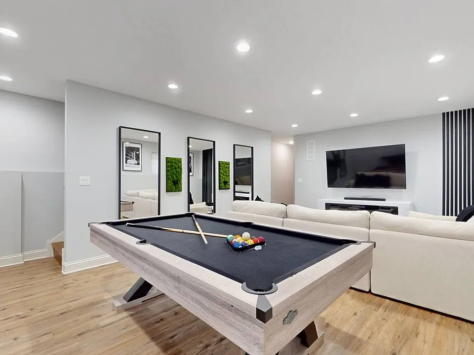 1049 N Lawler Ave #1-ID1607866P