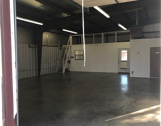 4th image of 6600 NW 36th St Ste B