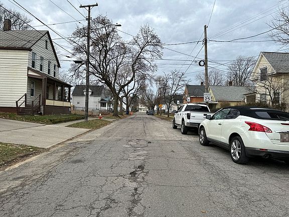 4th image of 7190 Schneider Ct