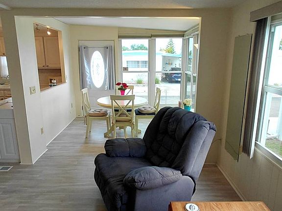 3rd image of 1100 Curlew Rd #147