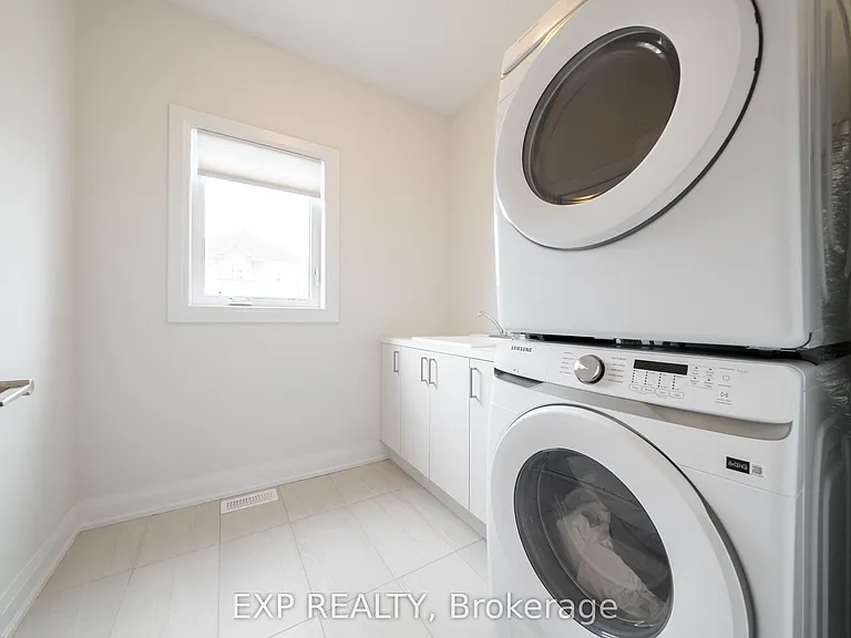 114 Seguin St — Photo 18