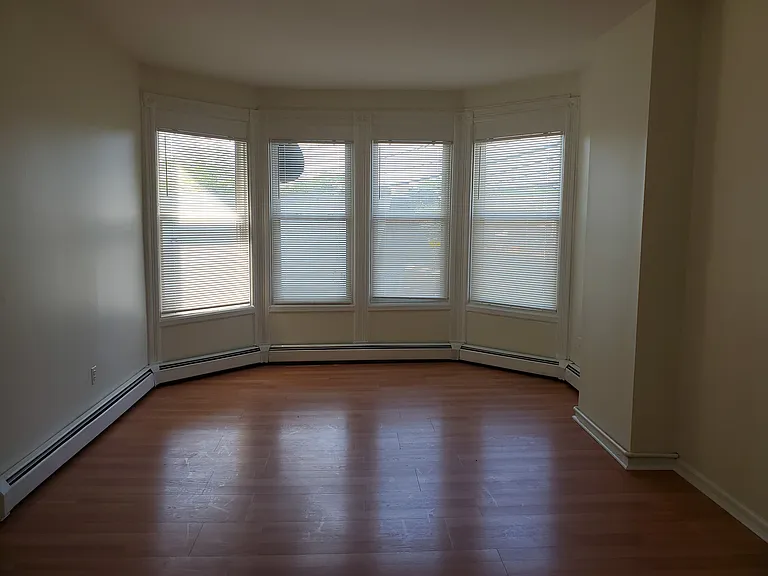 428 Elwood Ave #2S — Photo 6