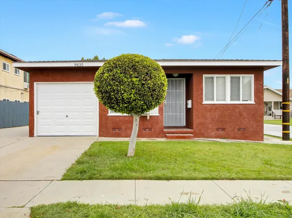 9835 Walnut St, Bellflower, CA 90706