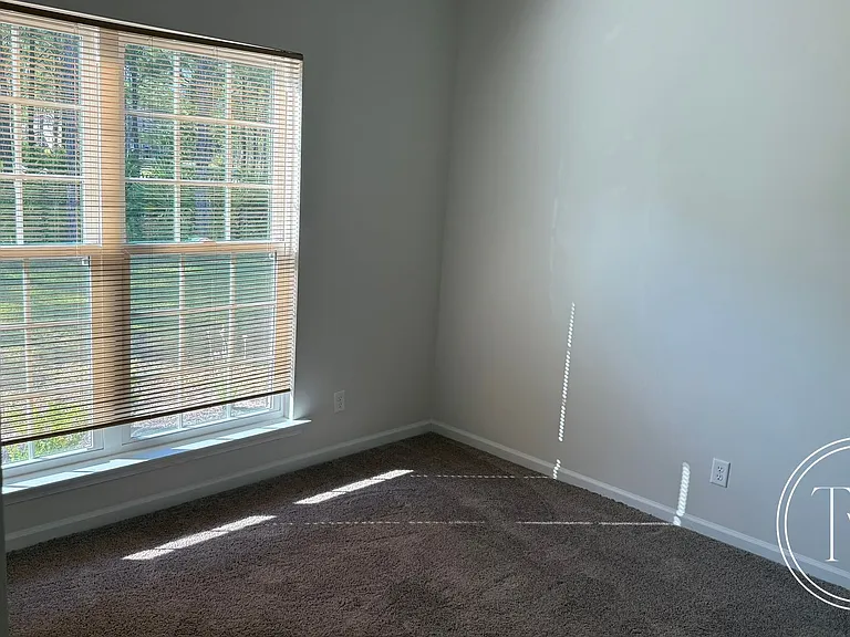 1479 SE Arnold Dr — Photo 9