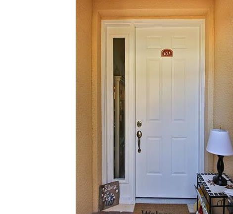 4th image of 5580 Berkshire Dr APT 101